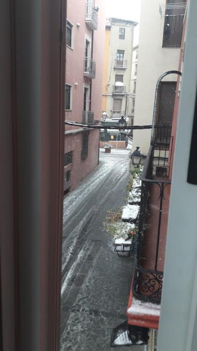 Hostal El Centro Huesca Zewnętrze zdjęcie