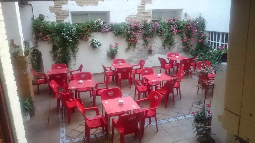 Hostal El Centro Huesca Zewnętrze zdjęcie