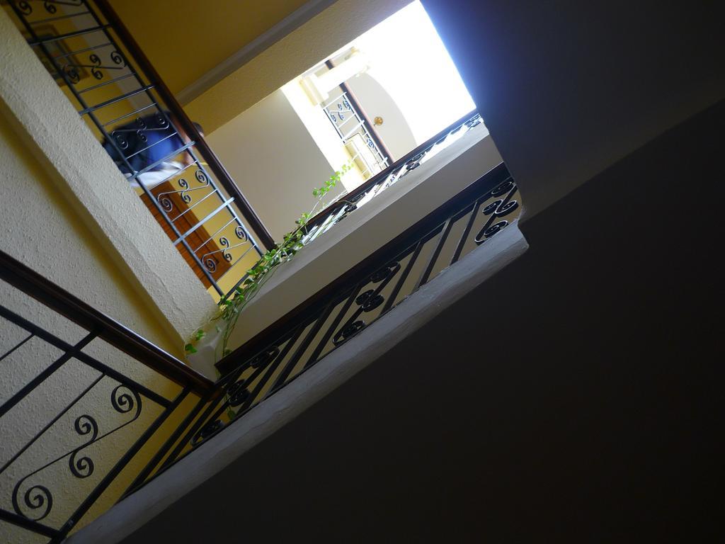 Hostal El Centro Huesca Zewnętrze zdjęcie
