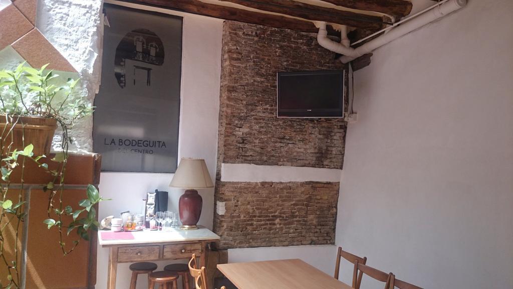 Hostal El Centro Huesca Zewnętrze zdjęcie