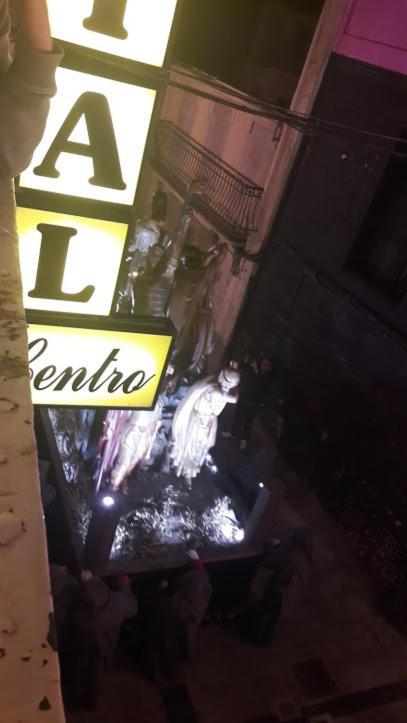 Hostal El Centro Huesca Zewnętrze zdjęcie